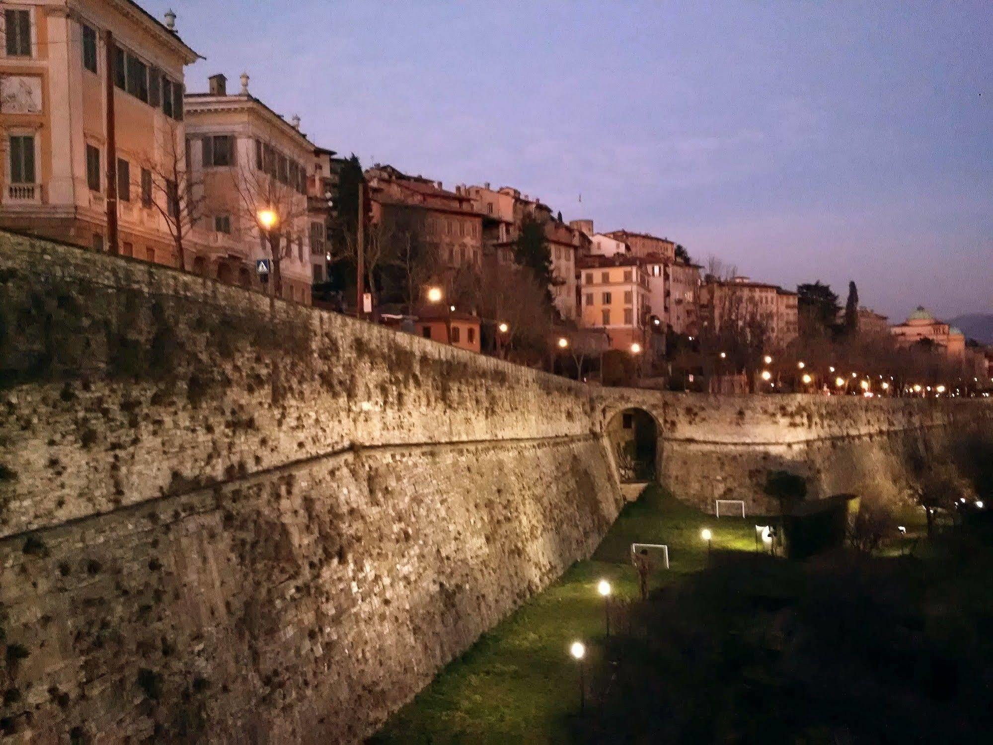 Antica Dimora Bed & Breakfast Bergamo Exterior foto